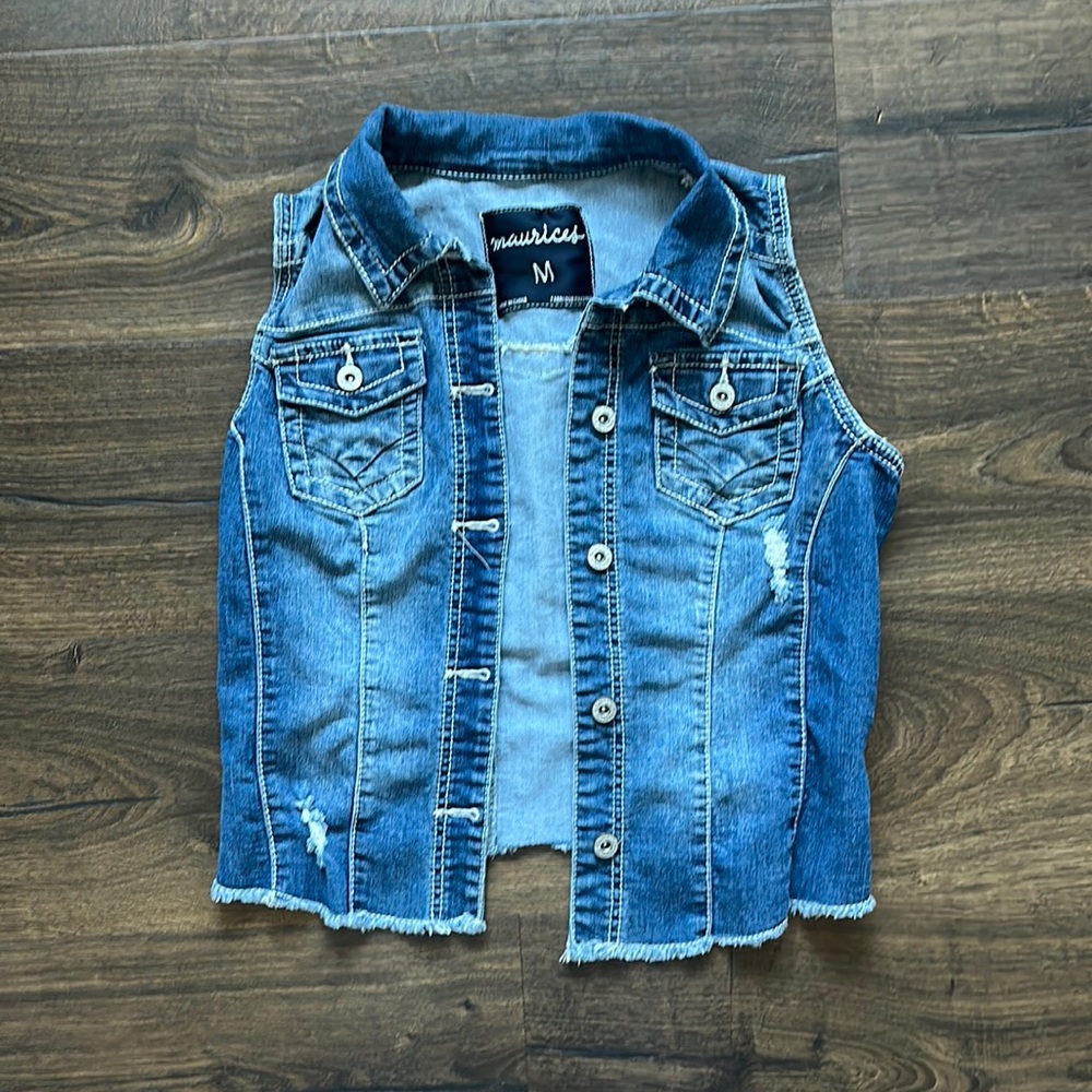 Women’s Maurice’s size medium blue Jean vest